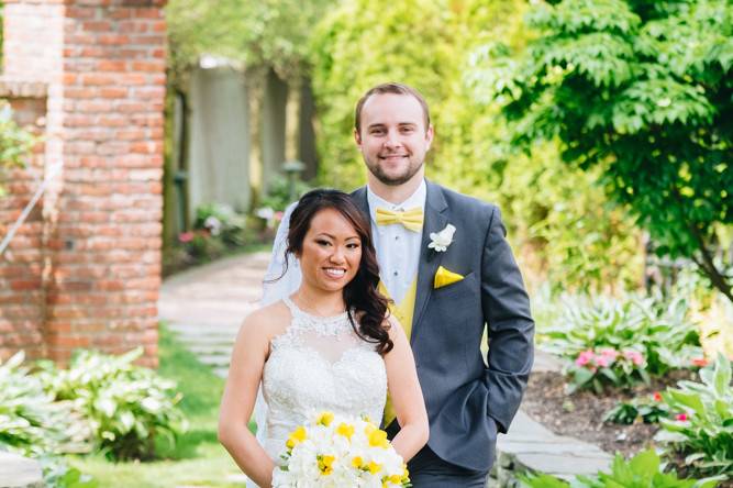 Fox Hollow WeddingHair and MakeupSilver Fox Photography