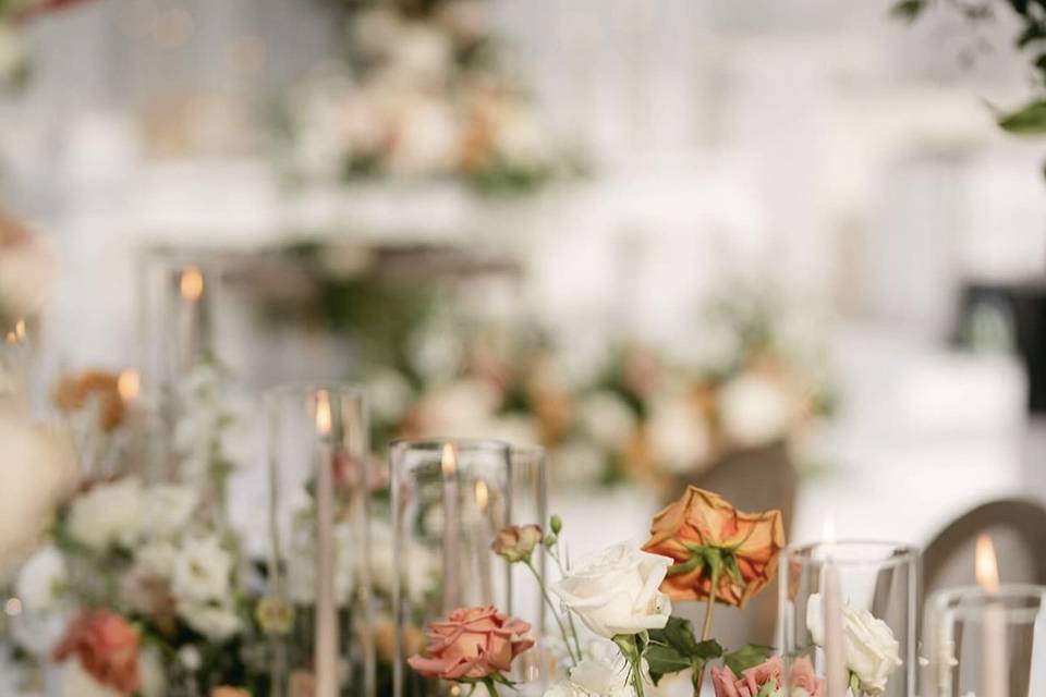Lon Table Arrangements