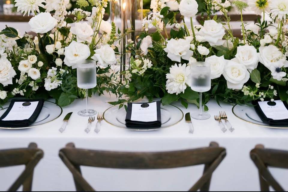 Low Arrangements in Black & Wh