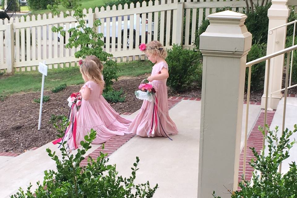 Flower girls in pink!