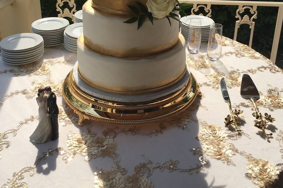 Cake on the veranda