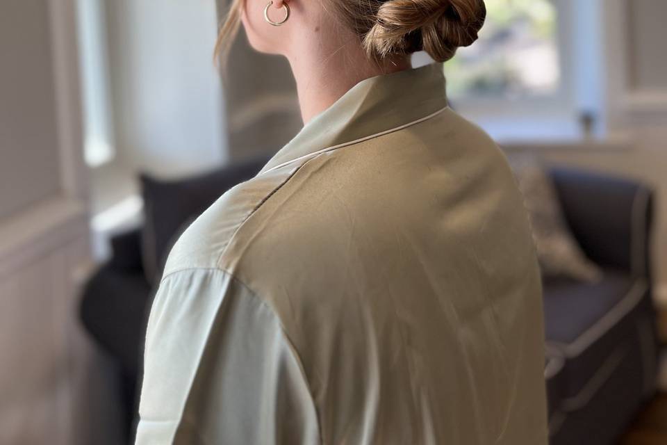 Knot Bun