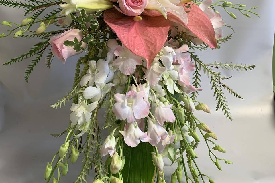 Tall Peach Centerpiece