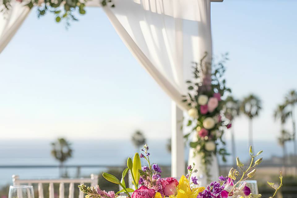 Purple sweetheart table