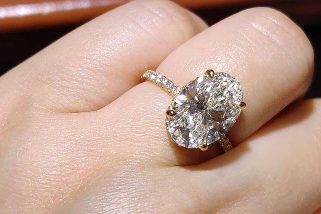 4 carat Oval Underhalo Ring