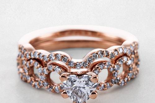 heart shape rose gold pave set diamond bridal ring set