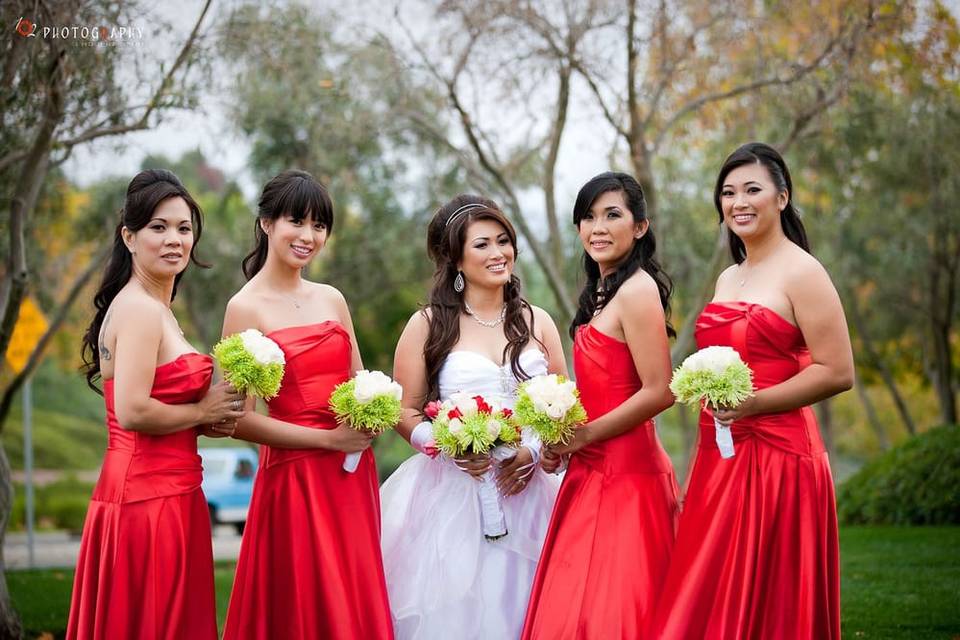 Bride and her bridemaids