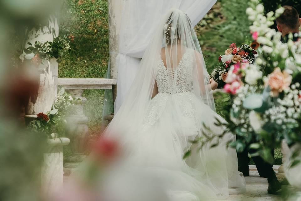 Bride shades