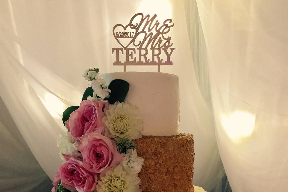 3-tier wedding cake with brown tier