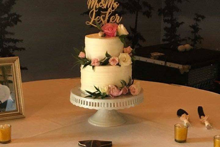 Wedding cake table