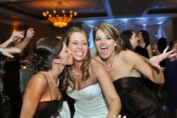 Look at the bride having fun!!