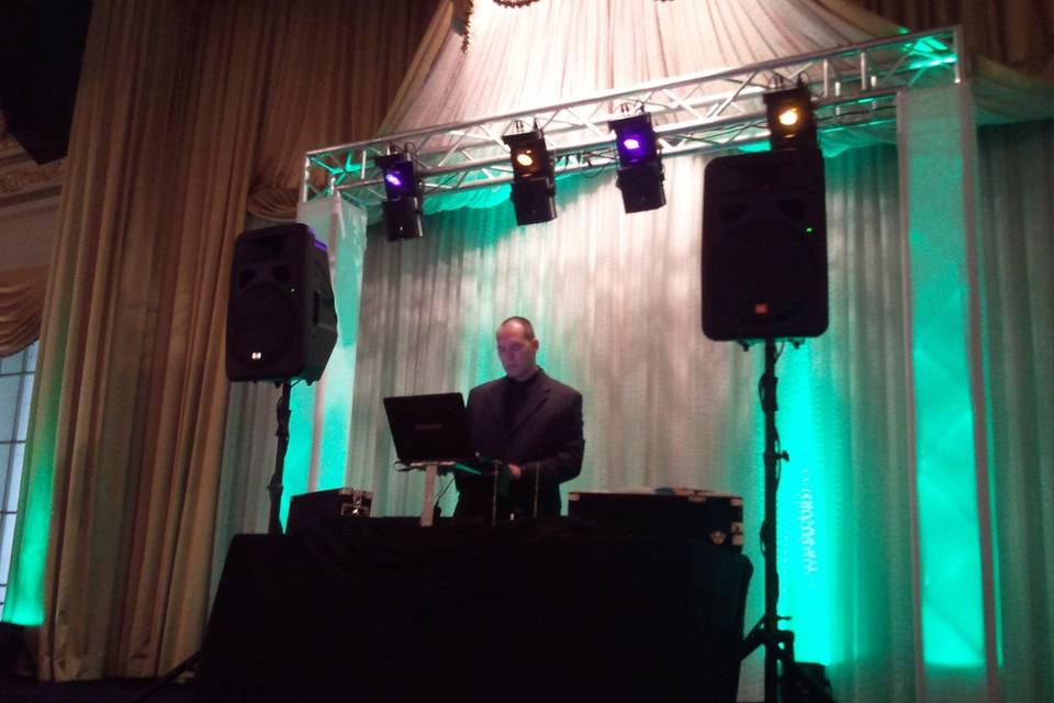 Essence Entertainment - Premier DJ Services