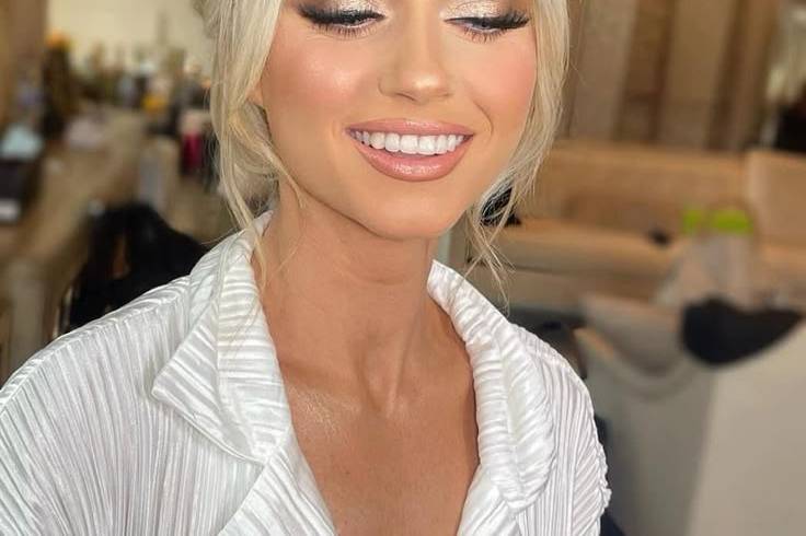 Full glam