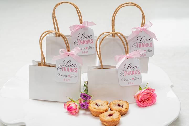 Personalized wedding favors