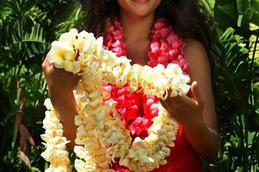 Aloha Lei Greeters