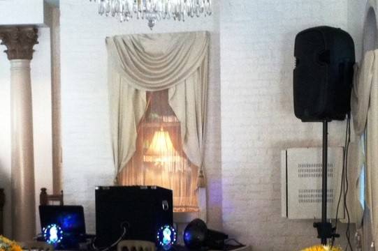 I.M.Entertainment DJ & Wedding Services