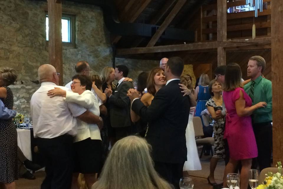 Newlyweds' dance