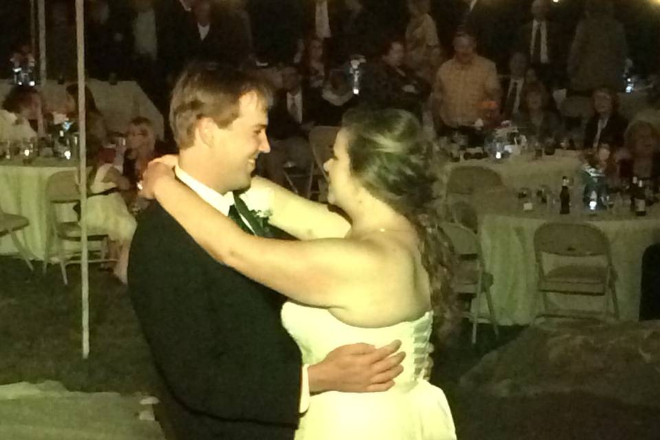 Newlyweds' dance