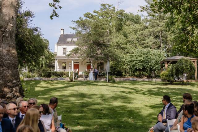 Riverdale Manor