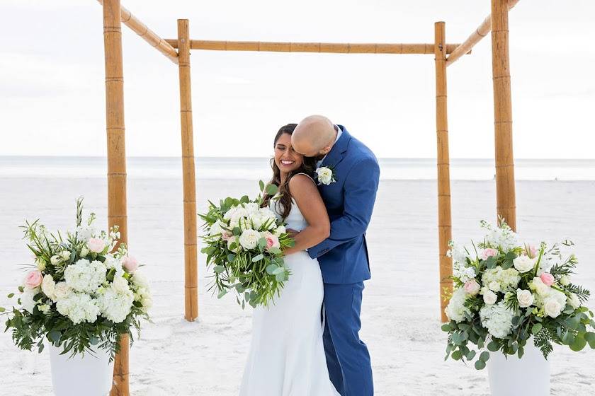 Wedding Urn flowers