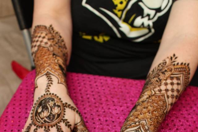 21 Best Mehndi Artists in Tambaram, Chennai- Price, info, Review