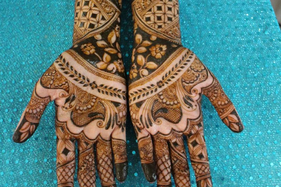 Bhavna's Henna & Arts