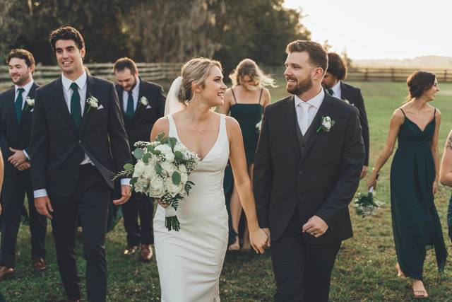 Wedding Photographer In Norco thumbnail