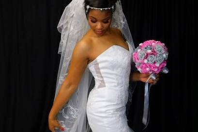 Custom made veil & Bouquet