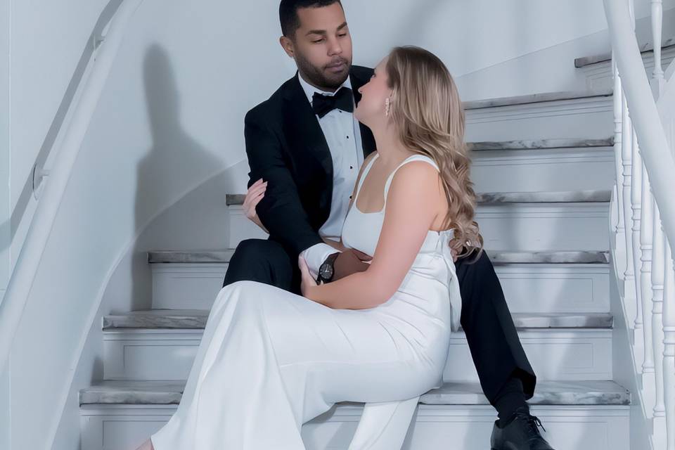 Engagement shoot at courthouse