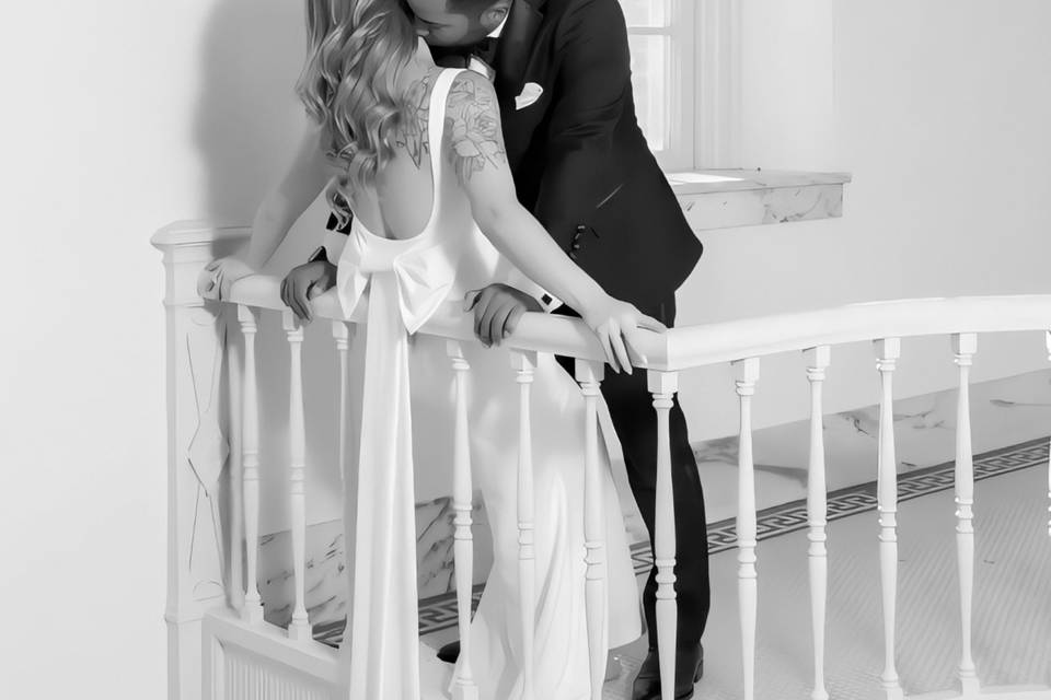 Engagement shoot at courthouse
