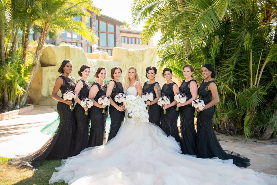 Villa Contempo Bridal Party