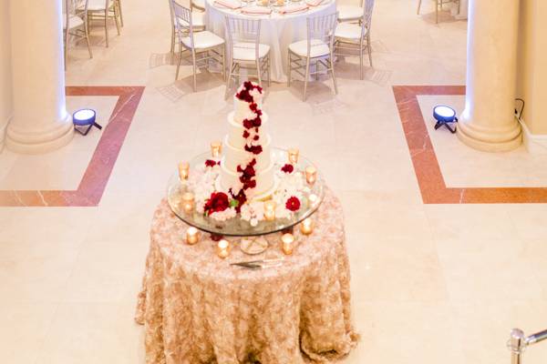 VIP Palazzo Cake Table