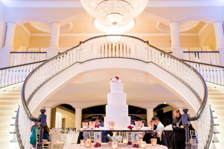 VIP Palazzo Cake Table