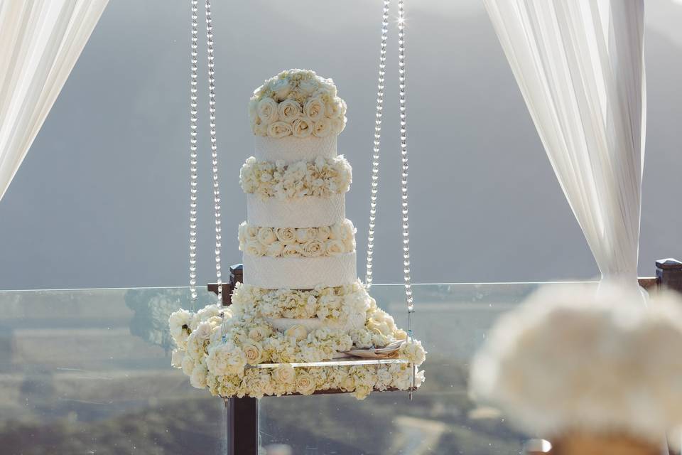 Suspended Cake
