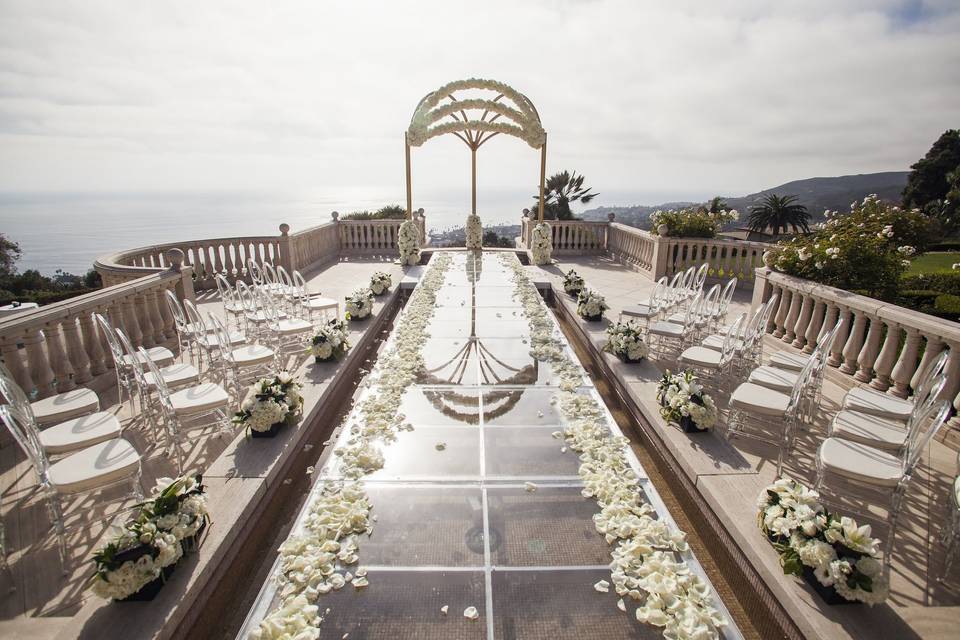 A Modern and Elegant Wedding At VIP Events and Weddings in Dana Point,  California