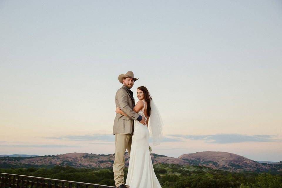 The Trois Estate at Enchanted Rock