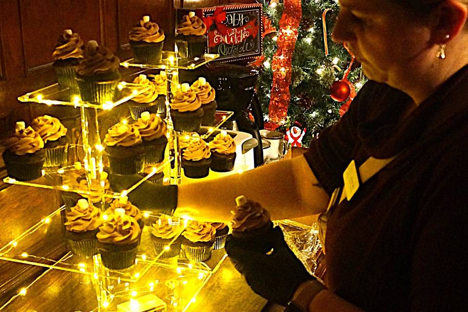 Setting Cupcakes