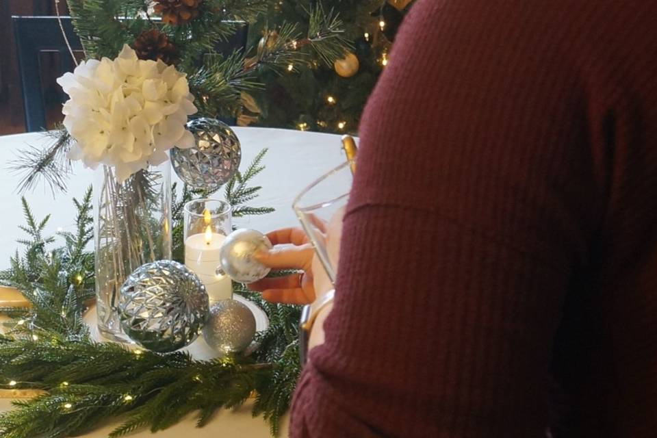Setting Decor