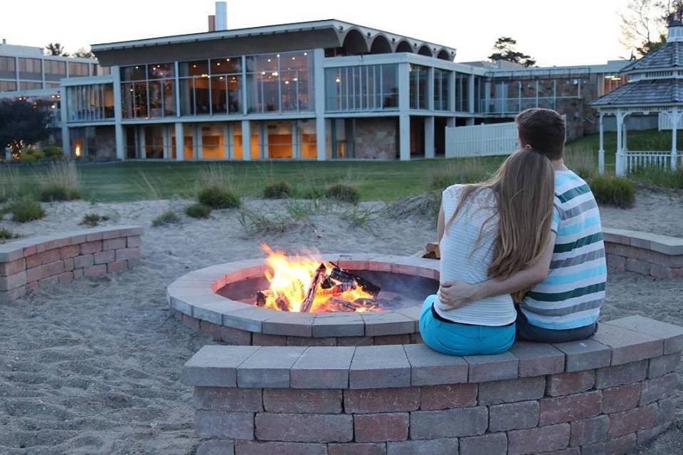 Illinois Beach Hotel