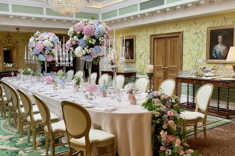 Classic Ballroom Table Setting