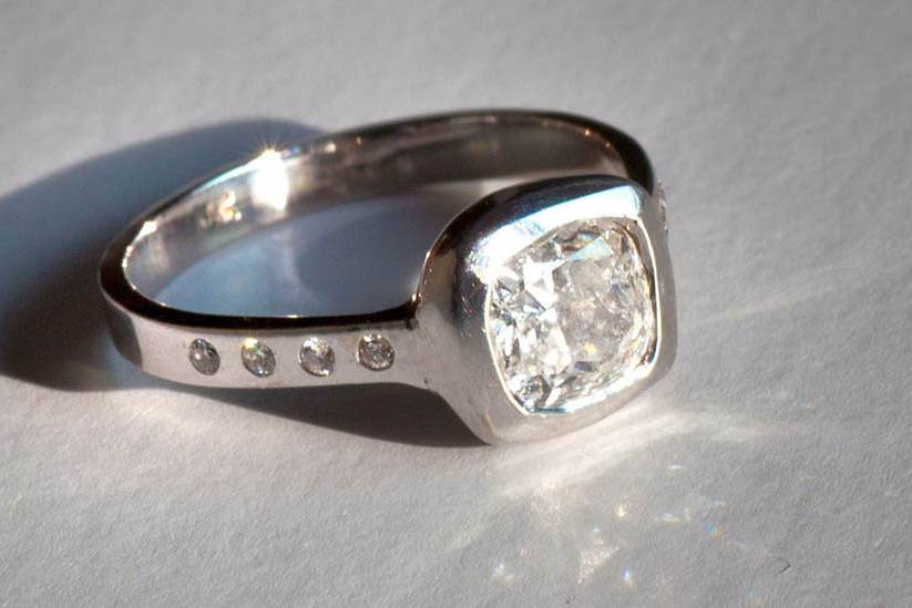 Corinne Simon Jewelry