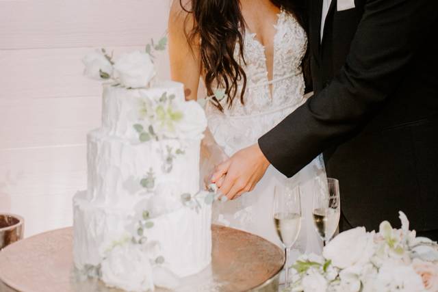 Cut the Cake