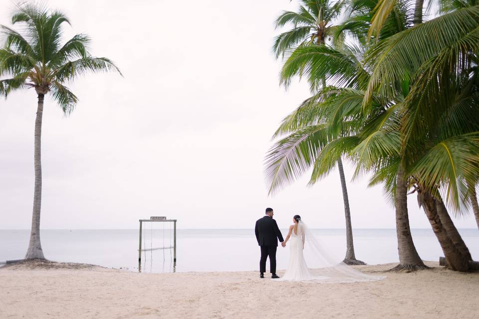 Newly weds in the beach