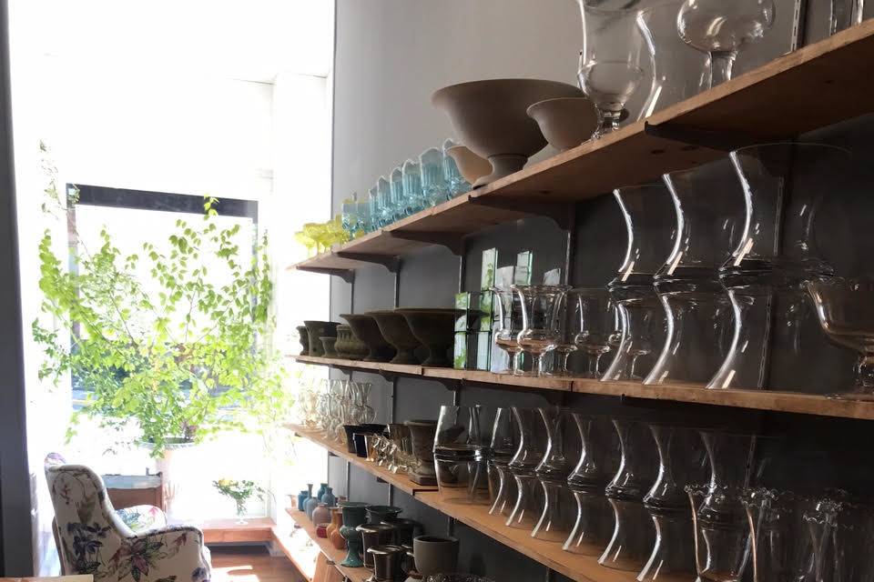 Vase Wall