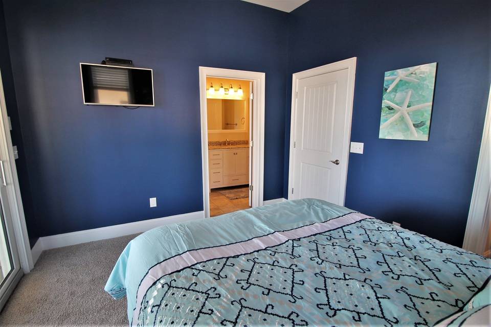 2nd bedroom