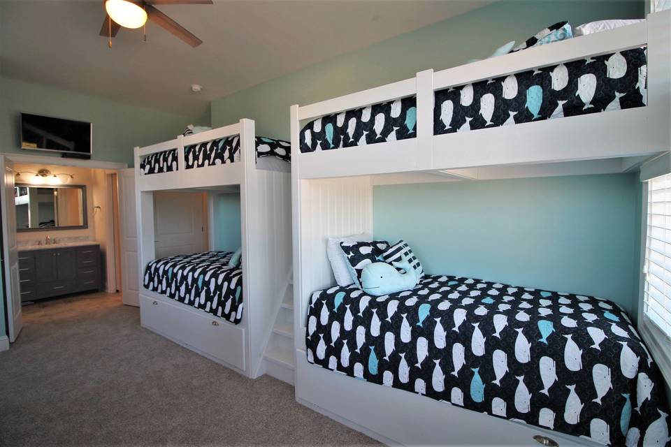 Bunkbed Suite