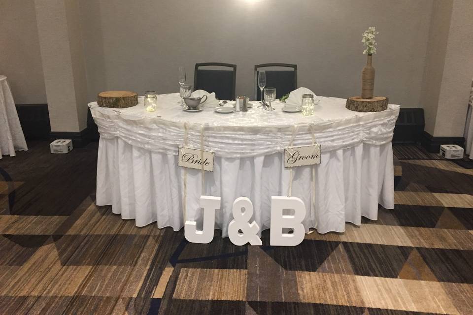 Couple table