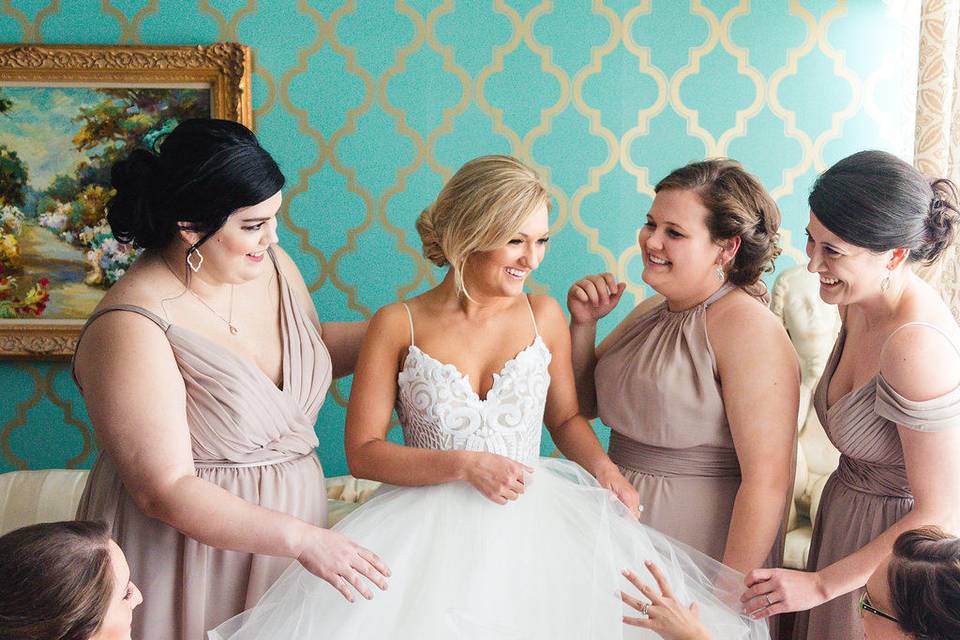 The gorgeous bride getting ready with her girls in our bridal suite!