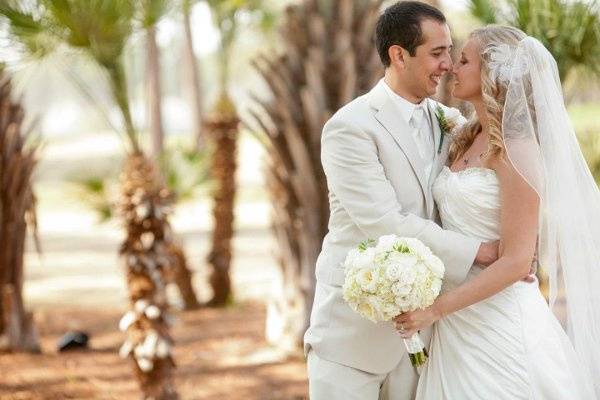 Kisses from the groom