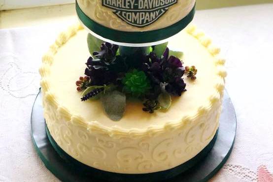 Cherish The Cakes - Wedding Cake - Kansas City, MO - WeddingWire